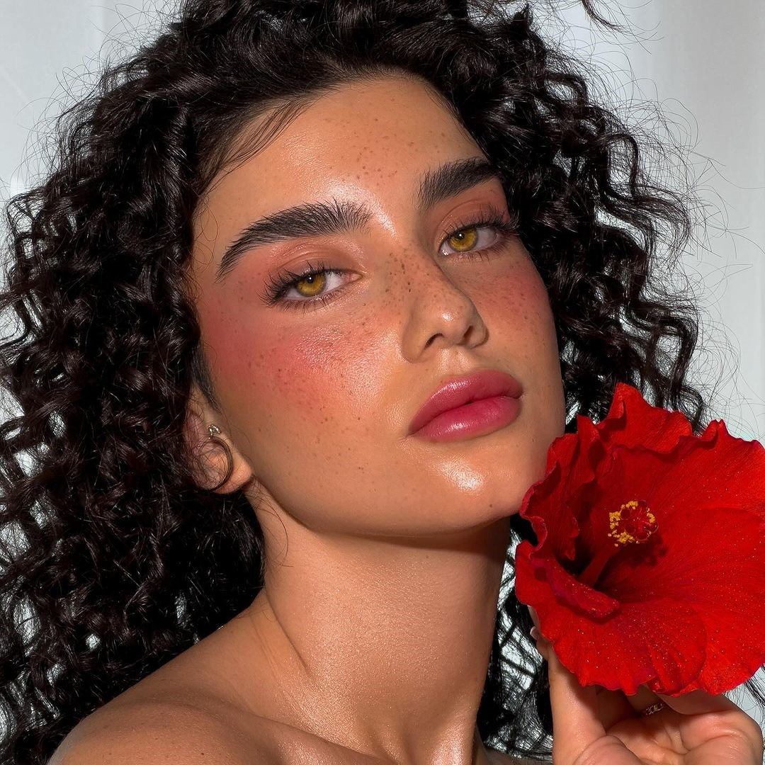 5 Best Colored Contact Lenses 2023