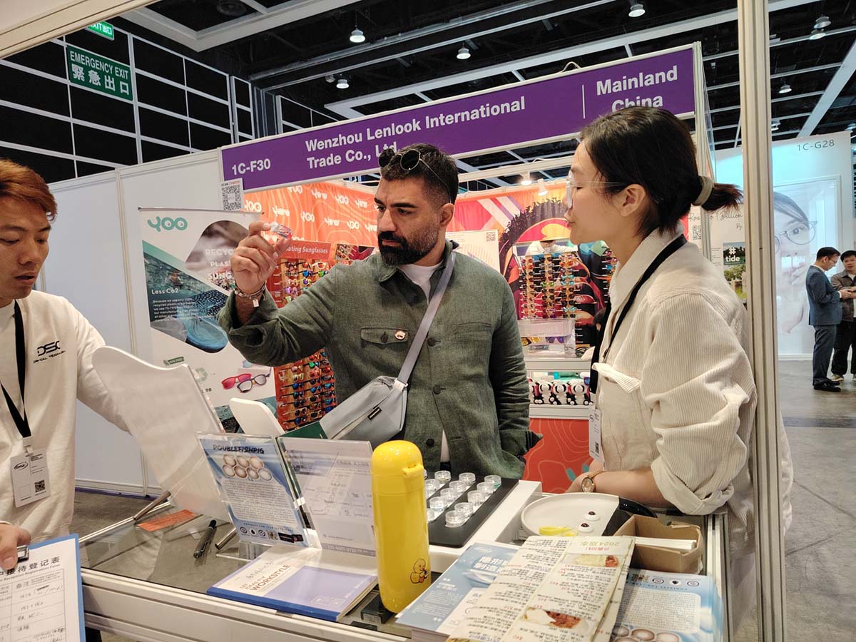 eyesfav-at-tokyo-international-optical-eyewear-exhibition-japan