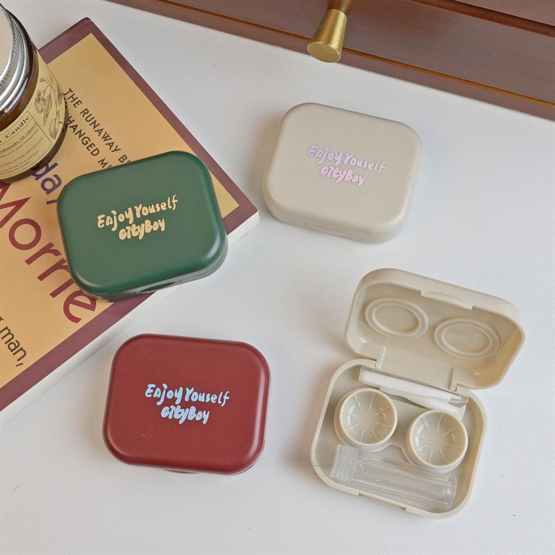 Vintage Vibes Red, Green, White Contact Lens Case