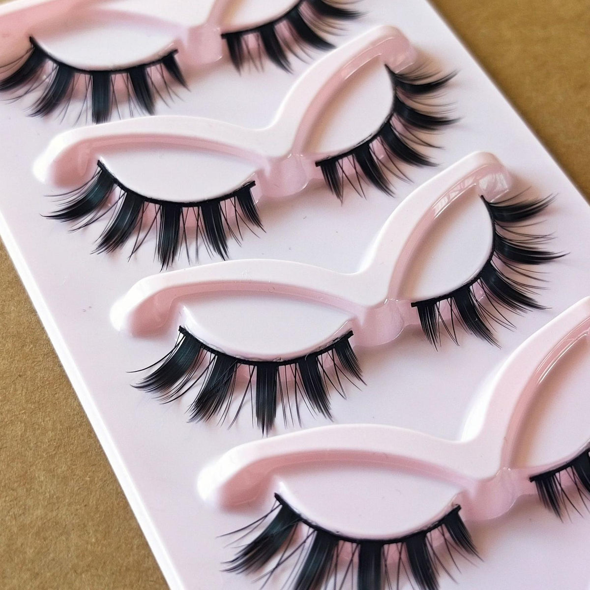 Buy Gloaming 5 Piece Cheap False Eyelashes – EYESFAV