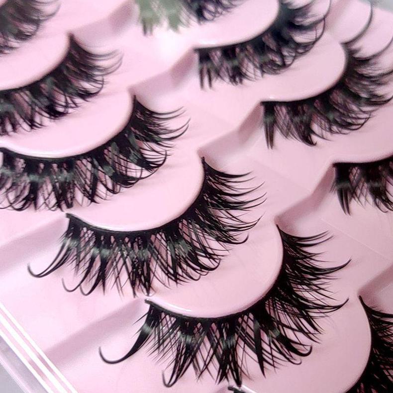 False Eyelashes Not Including Adhesive