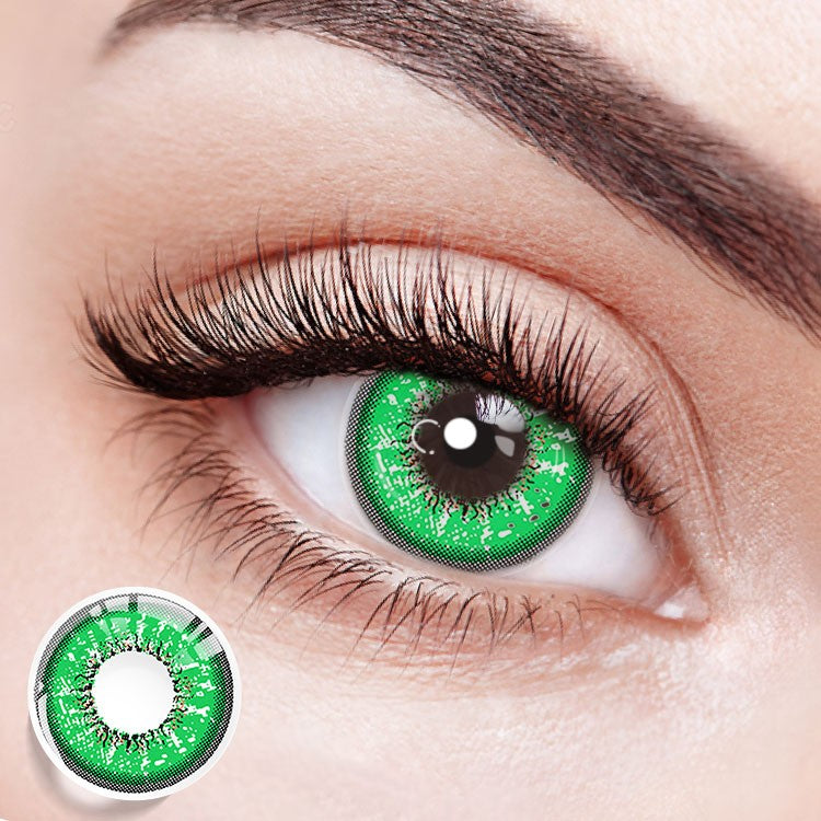 Effect Display of Wearing RIFT Green Contact Lenses